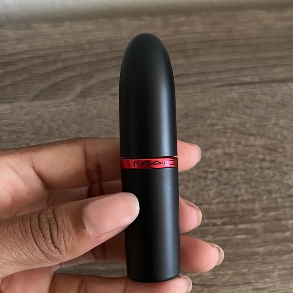 Mac lipstick - Picture 8 of 10